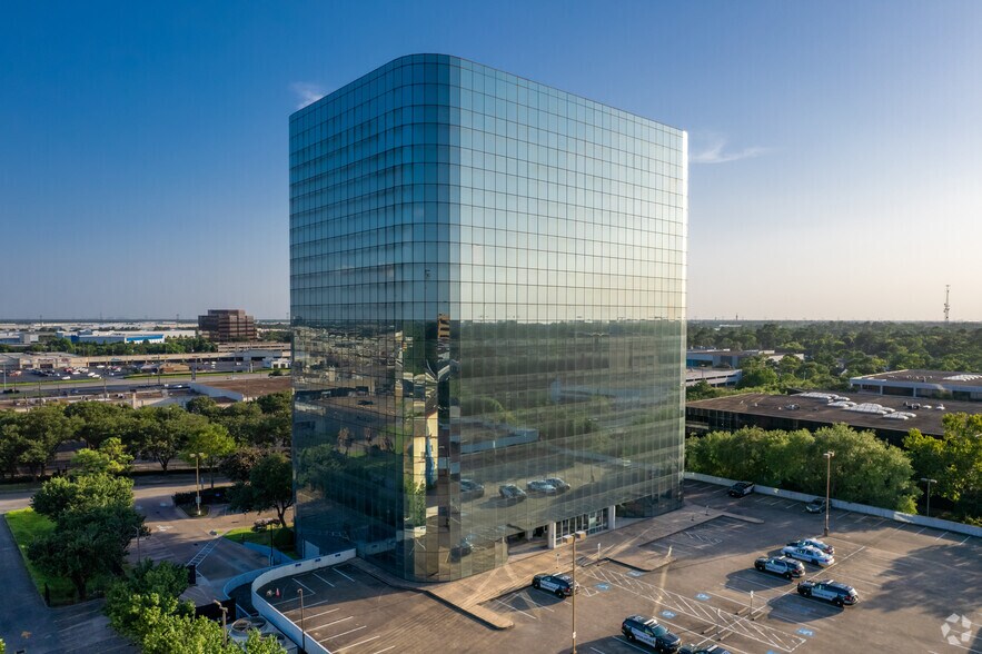 Primary Photo Of 100 Glenborough Dr, Houston Office For Lease
