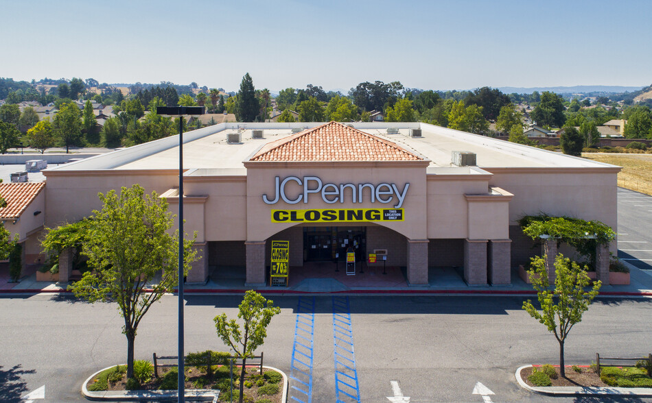 Primary Photo Of 120 Niblick Rd, Paso Robles Department Store For Sale