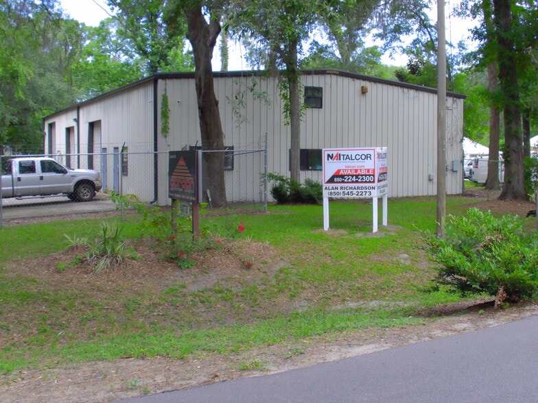 More Photos Of 4870 Six Oaks Dr, Tallahassee Warehouse For Lease
