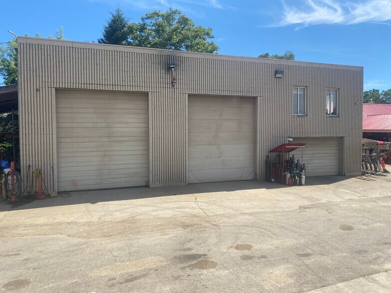 More Photos Of 49260 Van Dyke Ave, Shelby Township Warehouse For Sale
