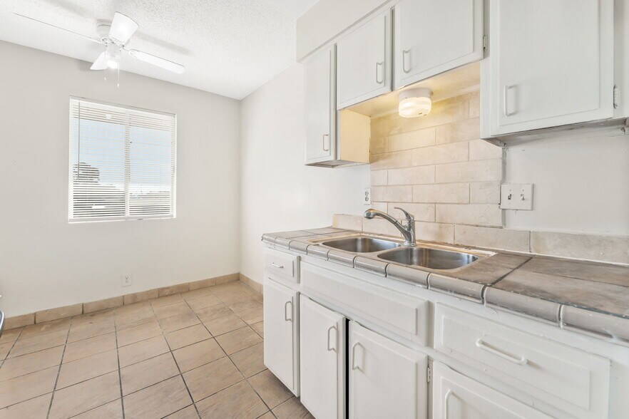 More Photos Of 5104 Pebble Beach Blvd, Las Vegas Apartments For Sale