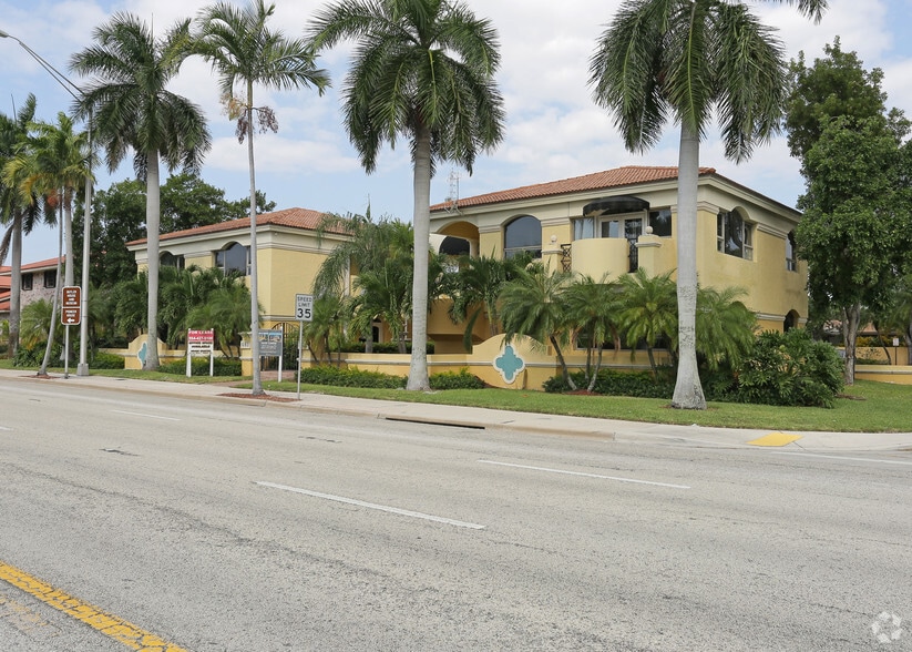 Primary Photo Of 461-481 E Hillsboro Blvd, Deerfield Beach Office For Lease