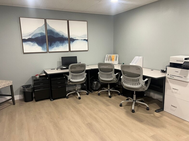 More Photos Of 17621 Irvine Blvd, Tustin Medical For Lease