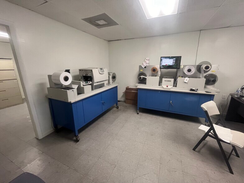 More Photos Of 4230 NW 128th St, Opa Locka Warehouse For Lease