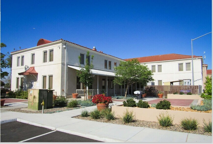 More Photos Of 1600 Norris Rd, Bakersfield Office For Sale