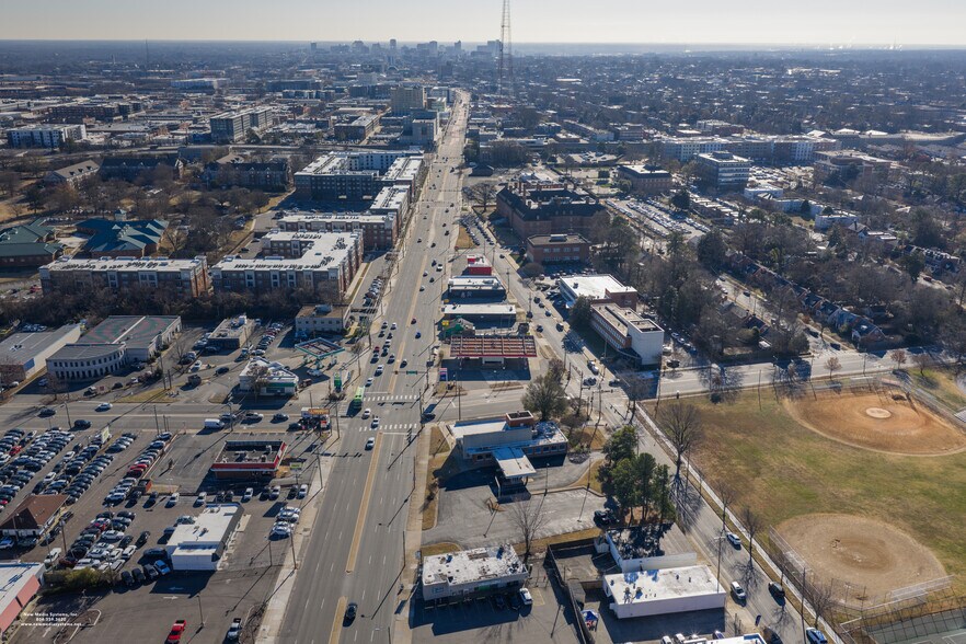 More Photos Of 4101 W Broad St, Richmond Bank For Sale