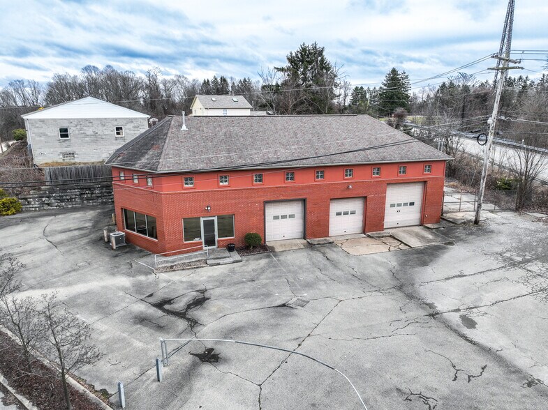Primary Photo Of 4040 Saltsburg Rd, Murrysville Auto Repair For Sale