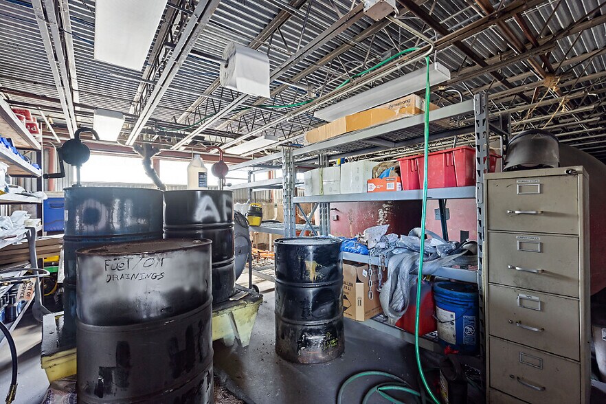 More Photos Of 122 Lyons Rd, Sidney Industrial For Sale