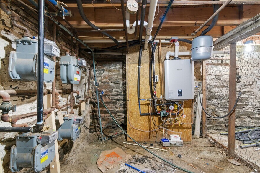 More Photos Of 126 140 Sayles, Woonsocket Apartments For Sale