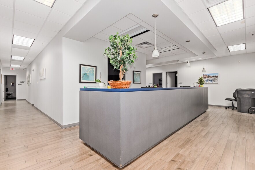 More Photos Of 1452 N Higley Rd, Gilbert Medical For Sale