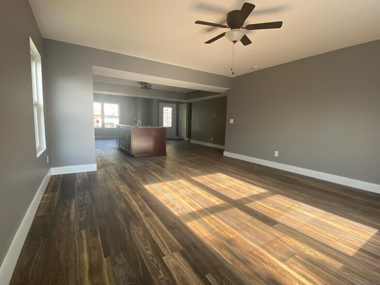 More Photos Of , Cincinnati Multifamily For Sale
