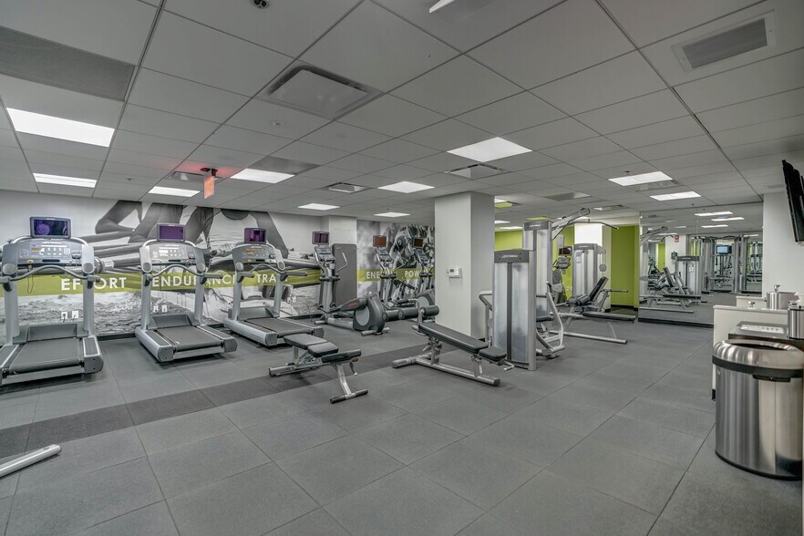 More Photos Of 1101 14th St NW, Washington Office For Lease