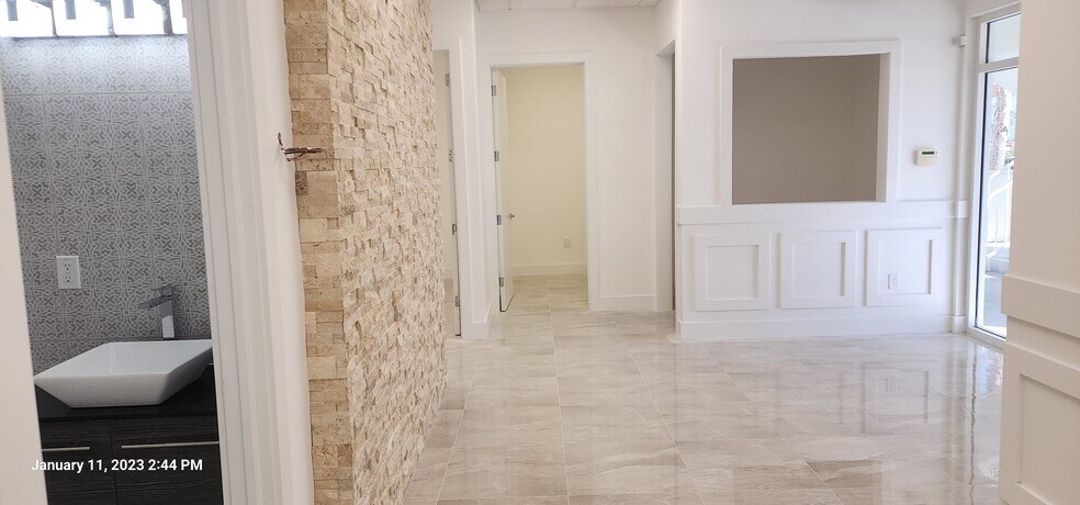 More Photos Of 540 NW University, Port Saint Lucie Office Residential For Sale