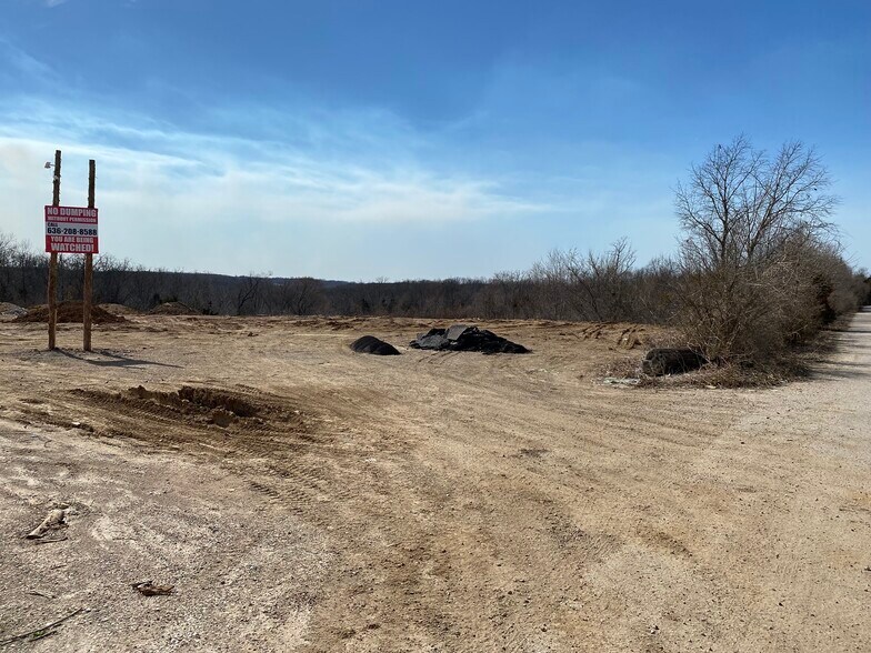 More Photos Of Crews Dr, Saint Clair Land For Lease