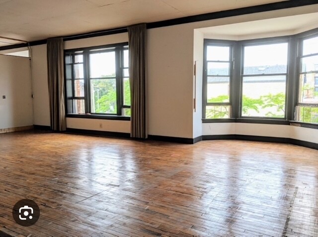 More Photos Of 900 S 5th St, Milwaukee Apartments For Sale