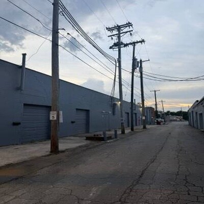 More Photos Of 1298 Conant St, Maumee Warehouse For Lease