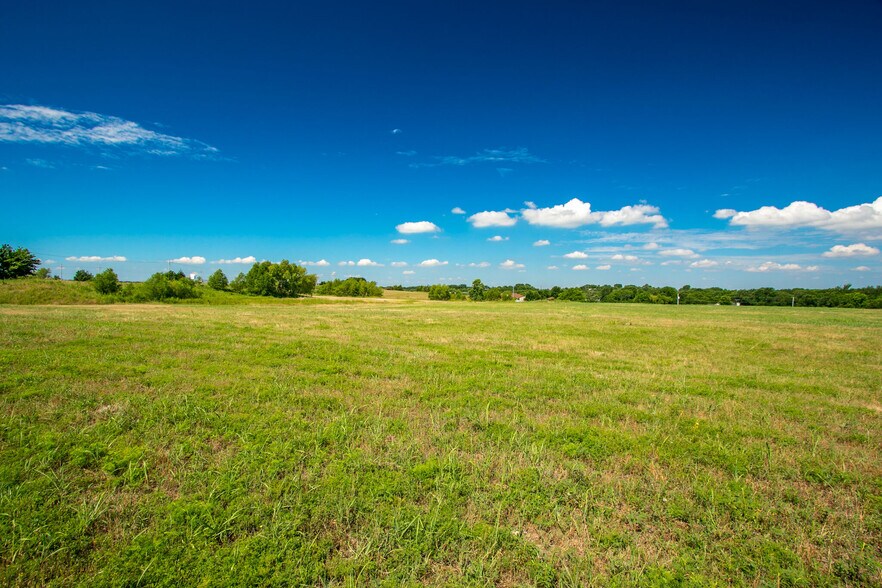 More Photos Of 2144 W Audie Murphy Pky, Farmersville Land For Lease