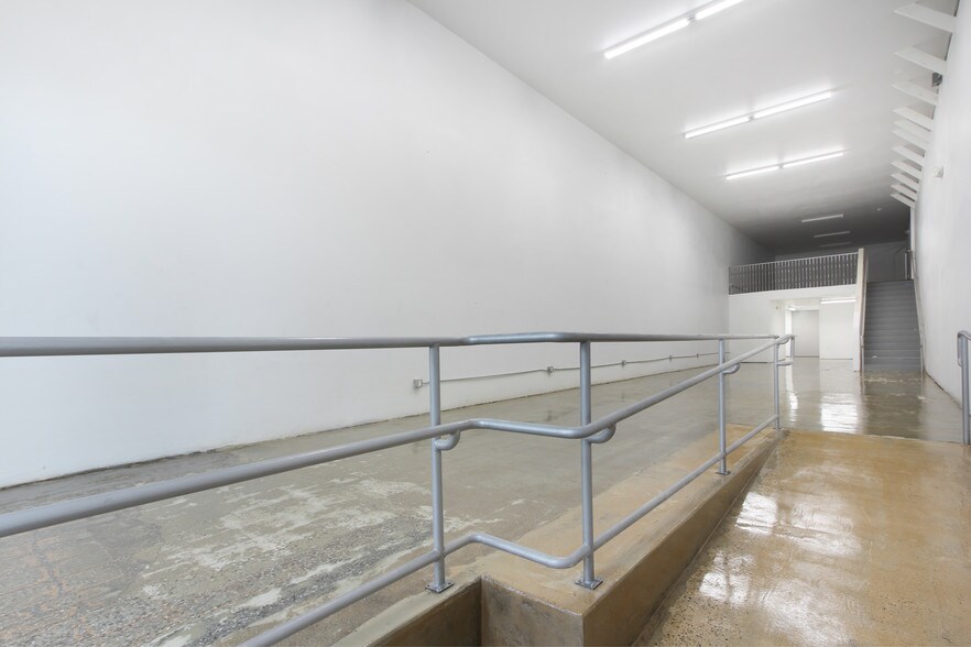 More Photos Of 12612 Philadelphia St, Whittier Storefront Retail Office For Lease