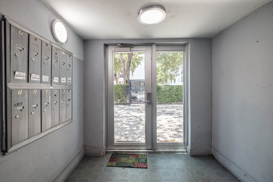 More Photos Of 715 Michigan Ave, Miami Beach Apartments For Sale