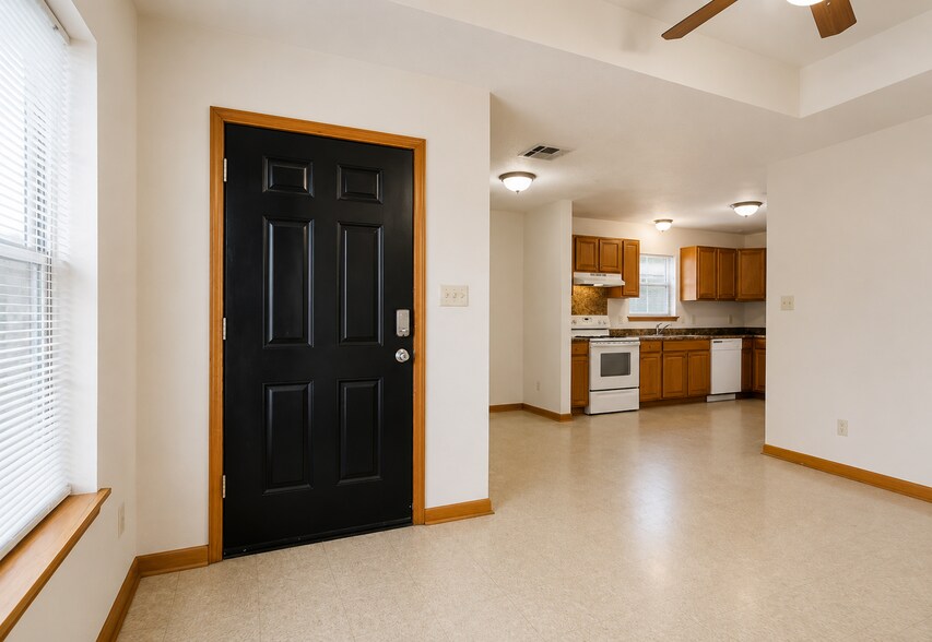 More Photos Of 2524 Crockett St, Lake Charles Apartments For Sale