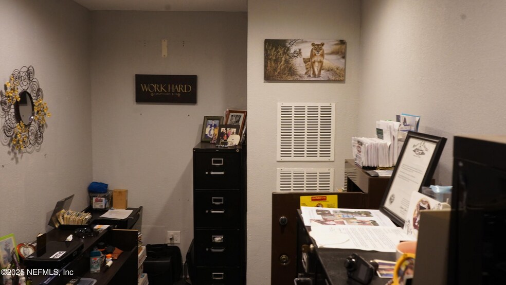 More Photos Of 3366 Philips Hwy, Jacksonville General Retail For Lease