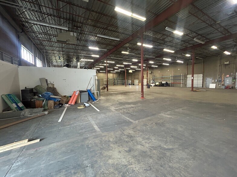 More Photos Of 8385 St George St, Vancouver Flex For Lease