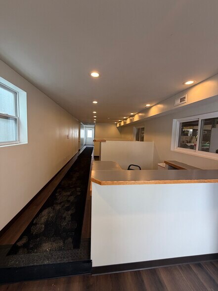 More Photos Of 559 State Fair Blvd, Syracuse Warehouse For Sale