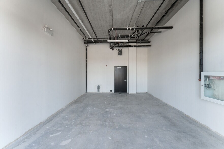 More Photos Of 1340-1350 Hemlock Rd, Ottawa Apartments For Sale
