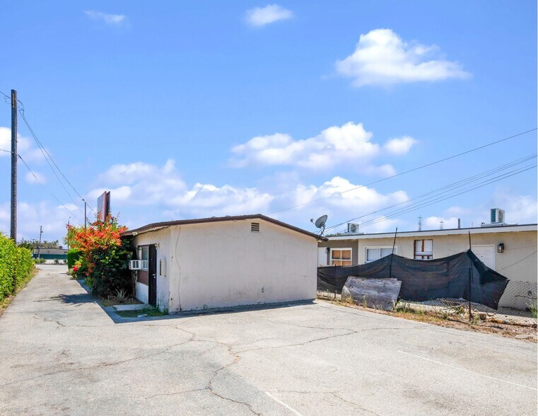 More Photos Of 1341-1343 E Las Tunas Dr, San Gabriel Storefront Retail Residential For Sale