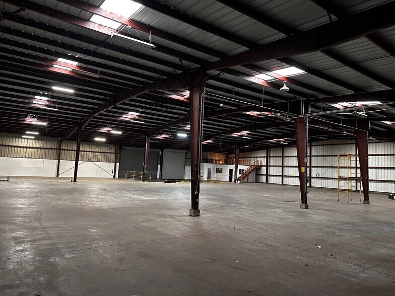 More Photos Of 1555 Carroll, San Francisco Warehouse For Lease