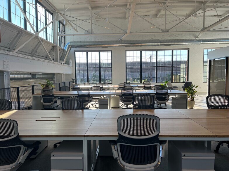 More Photos Of 1315 N North Branch St, Chicago Office For Lease