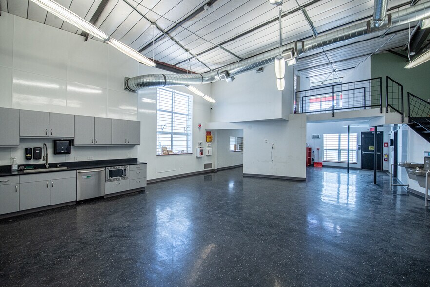 More Photos Of 1105 Constitution Dr, Trinidad Food Processing For Lease