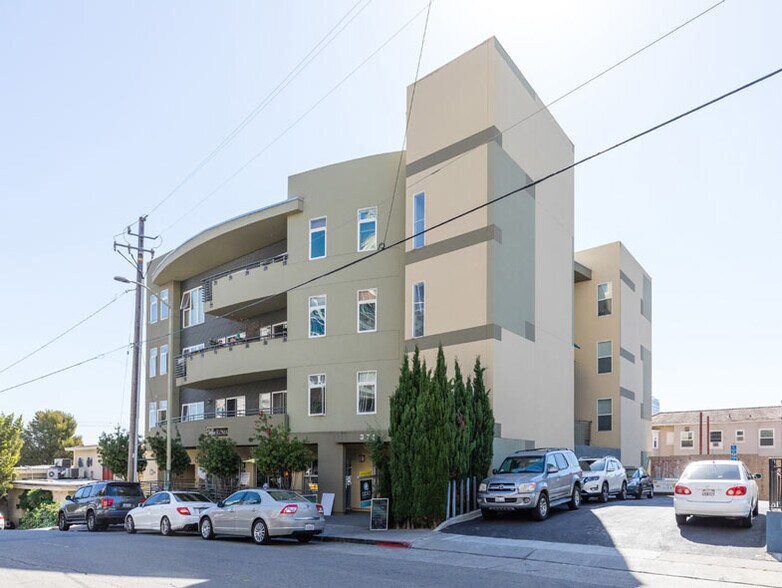 Primary Photo Of 371 30th St, Oakland Medical For Lease