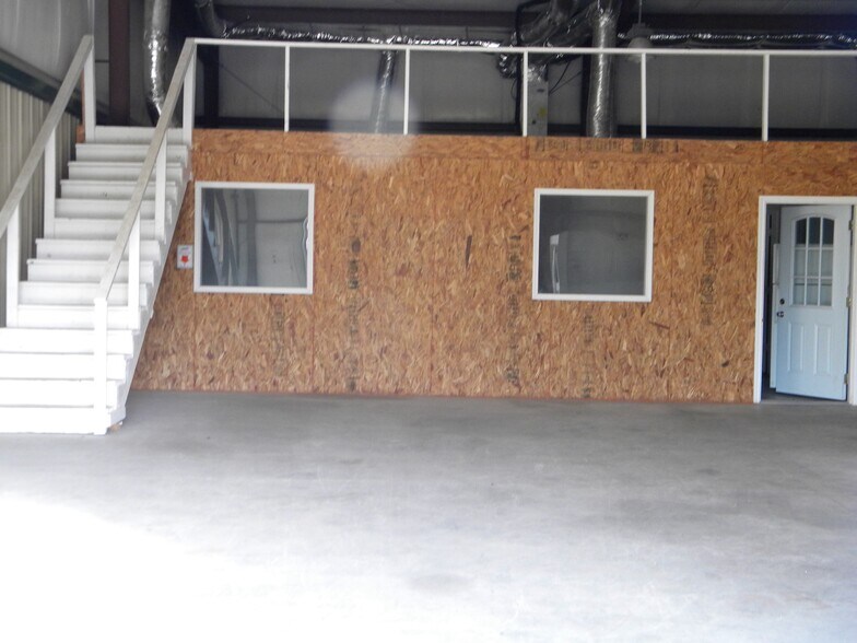 More Photos Of 4414 State Highway 276, Rockwall Flex For Lease