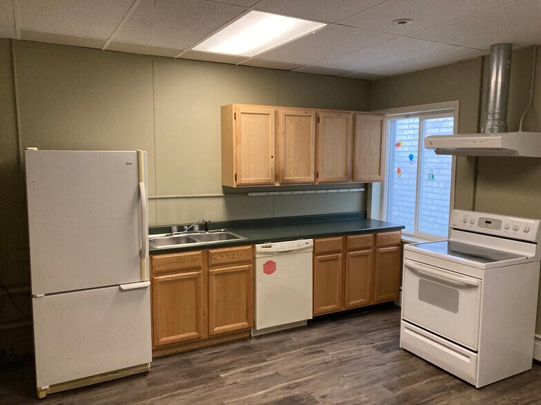 More Photos Of 1522 Superior St E, Duluth Medical For Sale