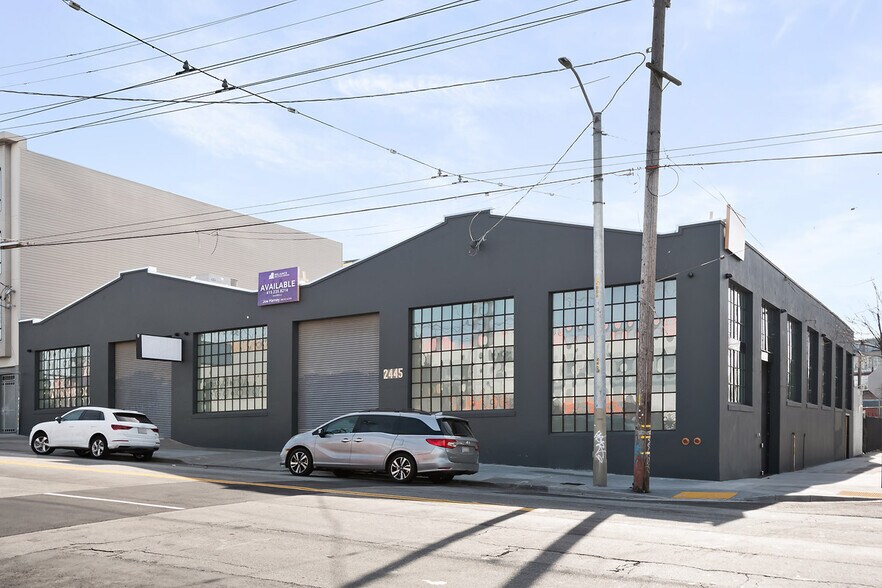 More Photos Of 2435-2445 16th St, San Francisco Service For Lease