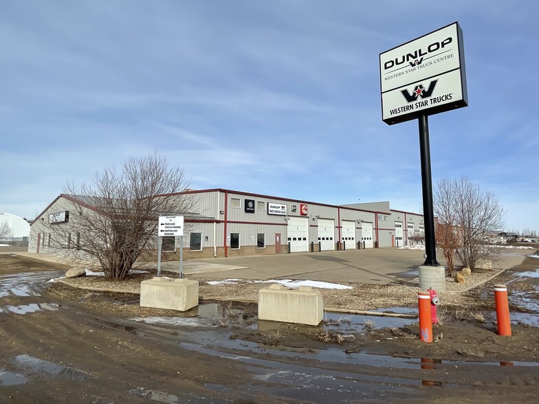 Primary Photo Of 1782 32 St SW, Medicine Hat Industrial For Lease