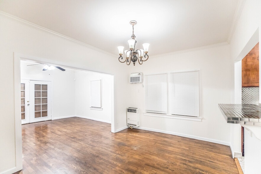 More Photos Of 1435-1437 1/2 N Las Palmas Ave, Los Angeles Apartments For Sale