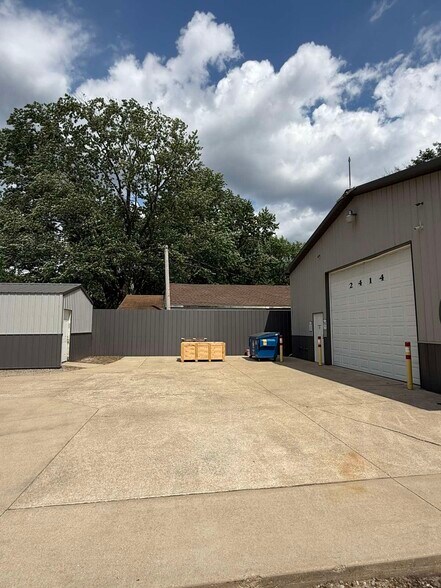 More Photos Of 2414 Batestown Rd, Danville Flex For Sale