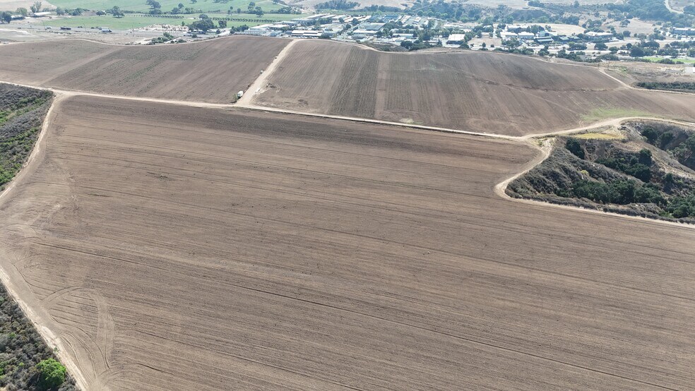 More Photos Of 949-1087 Jonata Rd park, Buellton Land For Lease