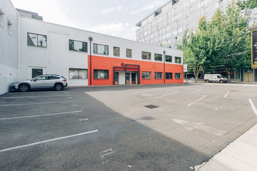 Primary Photo Of 1328-1332 NW Kearney St, Portland Loft Creative Space For Lease