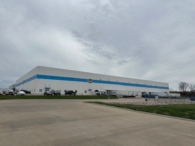 More Photos Of 3000 E Sawyer Rd, Springfield Manufacturing For Lease