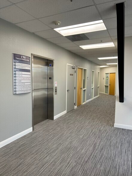 More Photos Of 1773-1793 Vineyard Dr, Antioch Research And Development For Lease