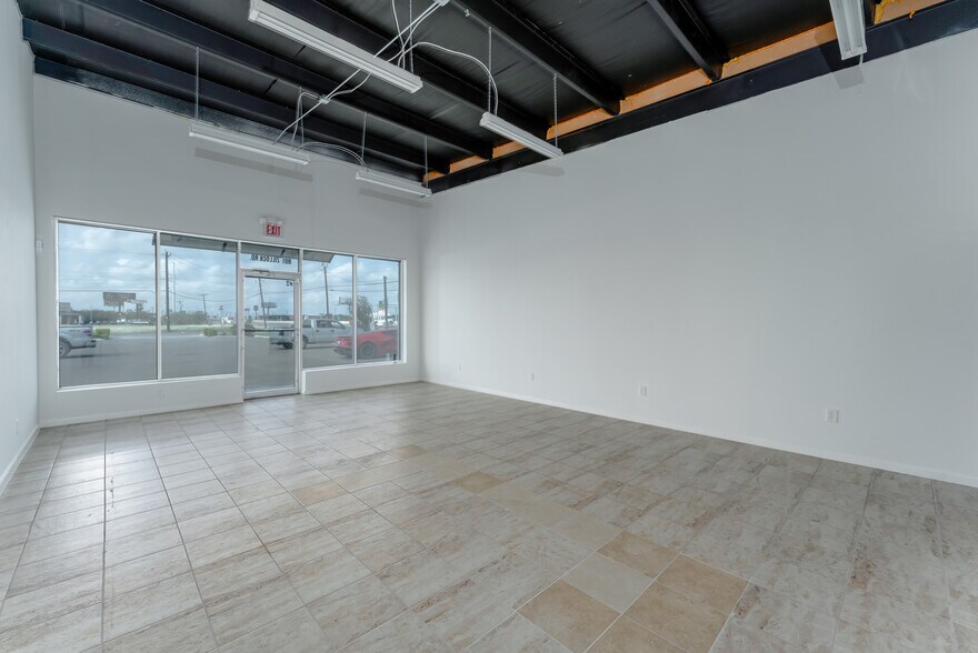 More Photos Of 801 Zillock Rd, San Benito Storefront For Lease