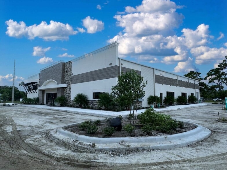 More Photos Of 7211 Waelti Dr, Melbourne Freestanding For Sale