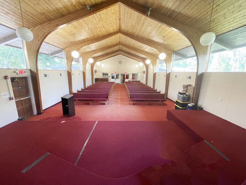 More Photos Of 1901 Leonid Rd, Jacksonville Schools For Sale