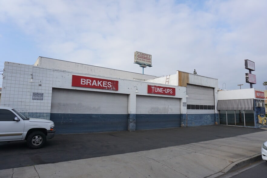 More Photos Of 7537 Topanga Canyon Blvd, Canoga Park Auto Repair For Sale