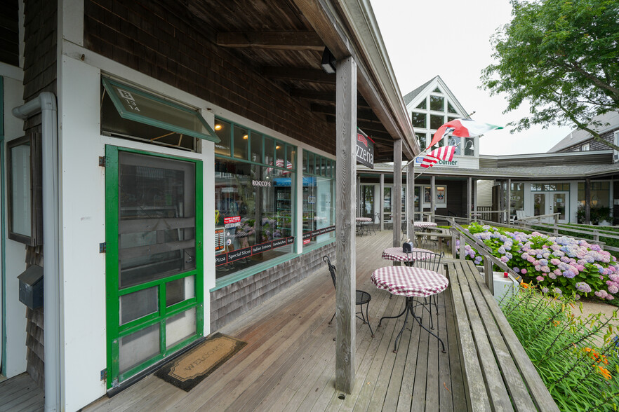 Primary Photo Of 79 Beach Rd, Vineyard Haven Storefront Retail Office For Sale