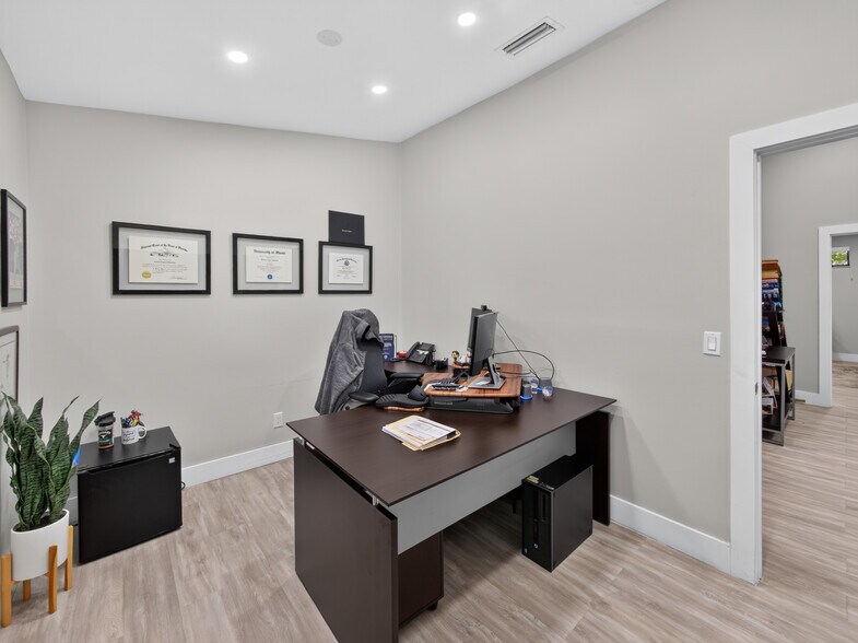 More Photos Of 10717 Sw 104th St, Miami Office For Sale