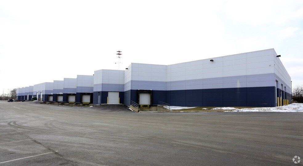 More Photos Of 7950 W 185th St, Tinley Park Warehouse For Lease